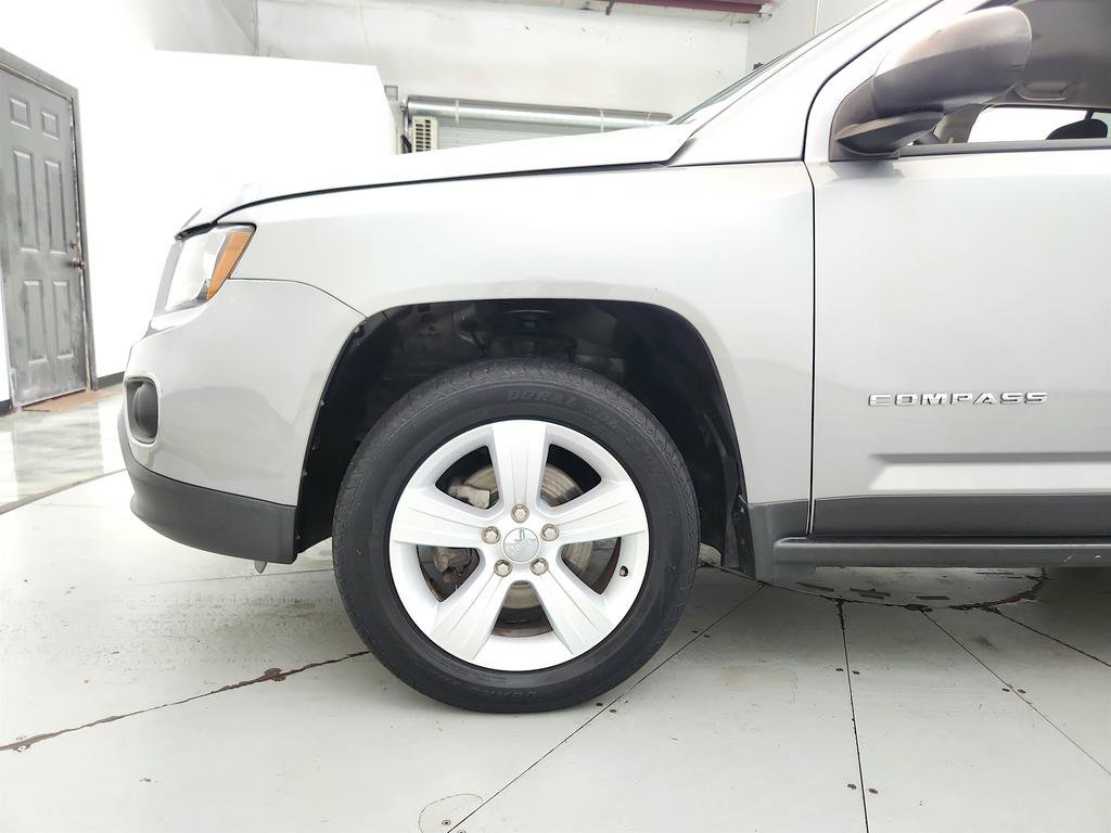Used 2017 Jeep Compass Sport w/ Power Value Group FWD image 30