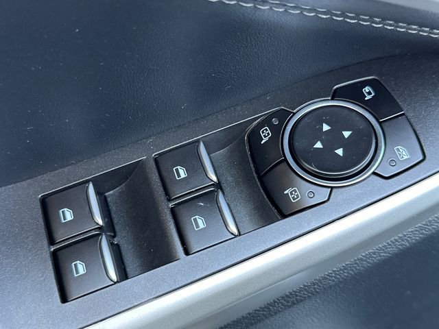 Used 2022 Ford Explorer Limited w/ Class IV Trailer Tow Package image 27