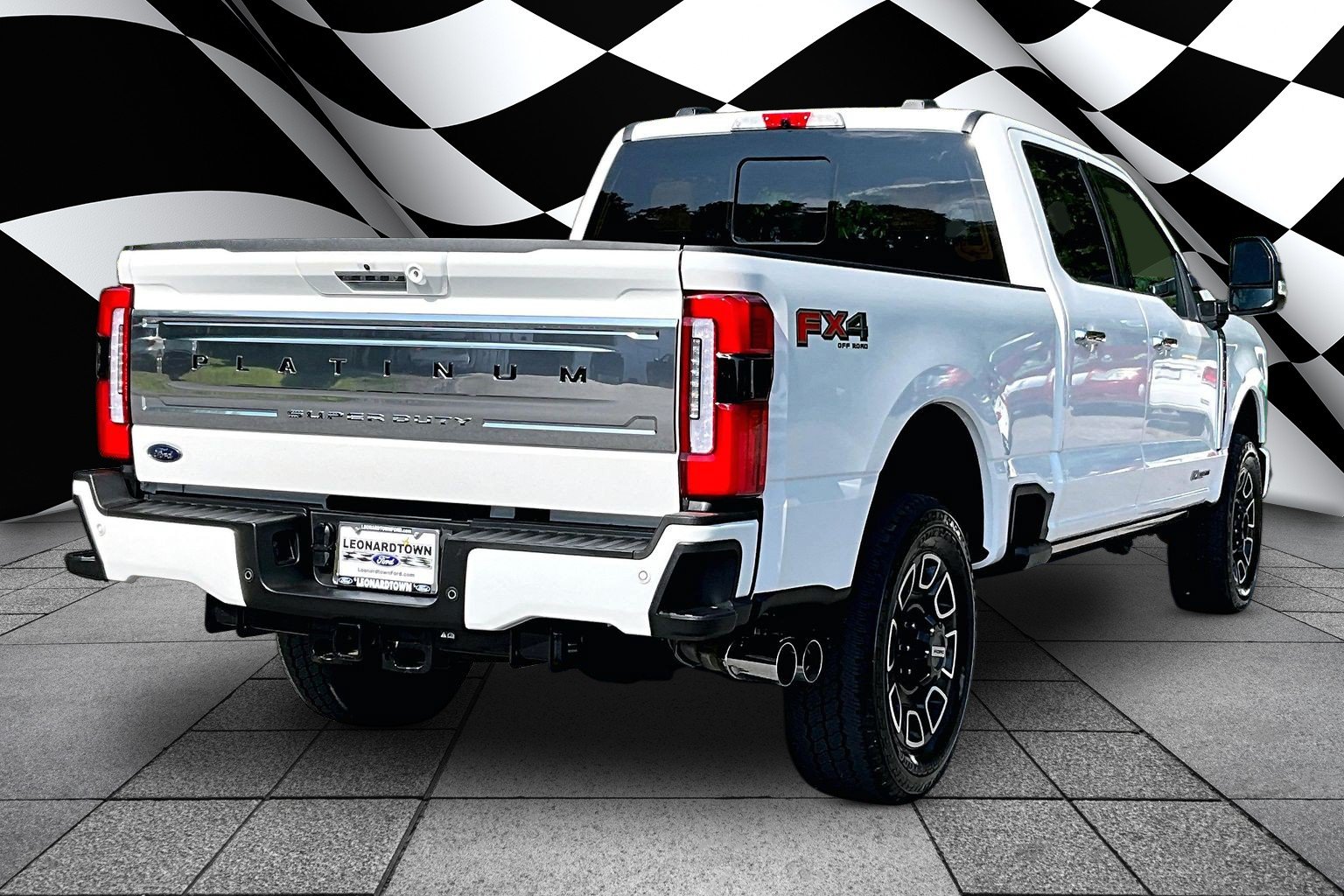 Used 2024 Ford F350 Platinum AWD/4WD image 2