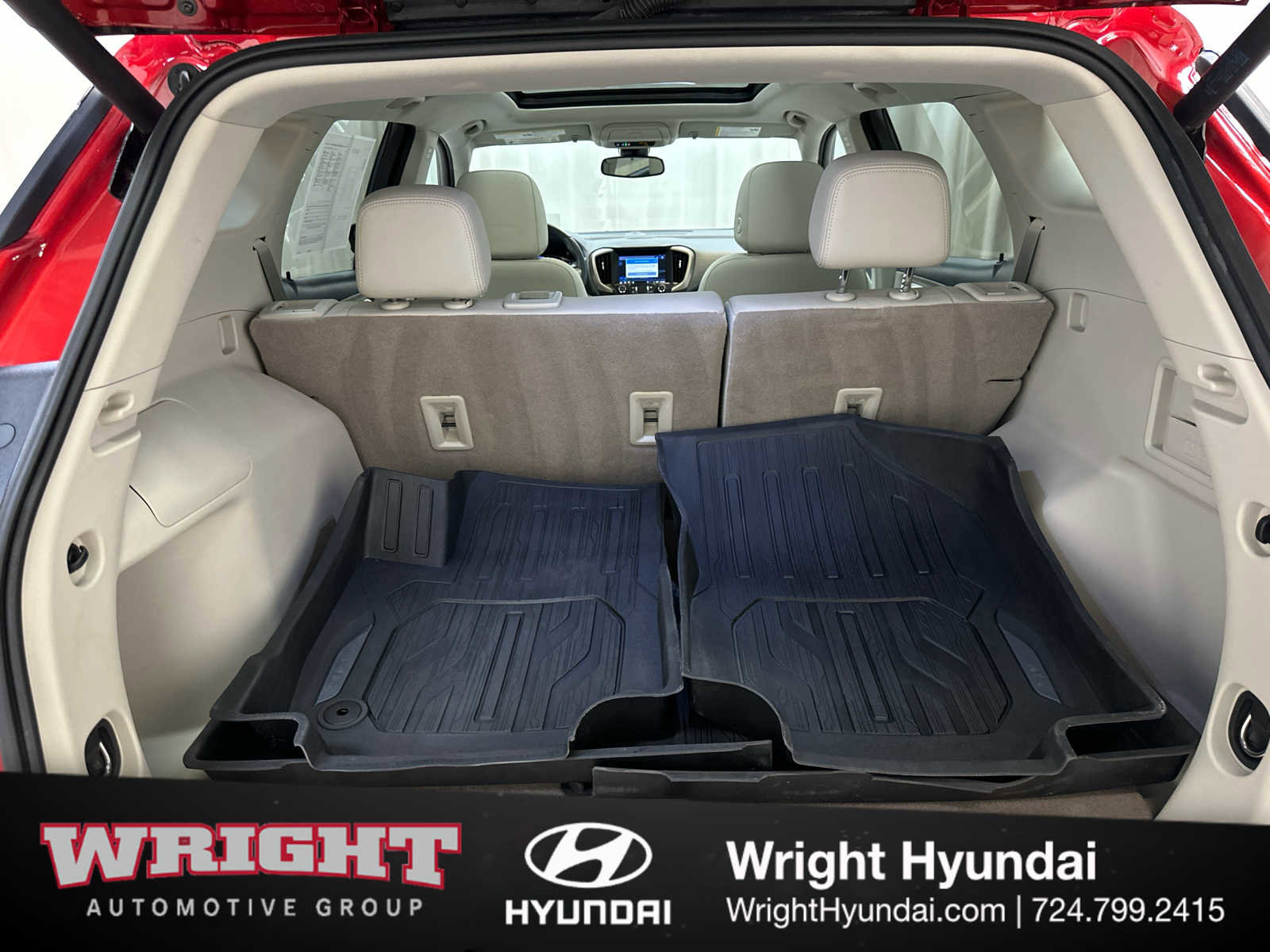 Used 2023 GMC Terrain Denali w/ Denali Premium Package image 14