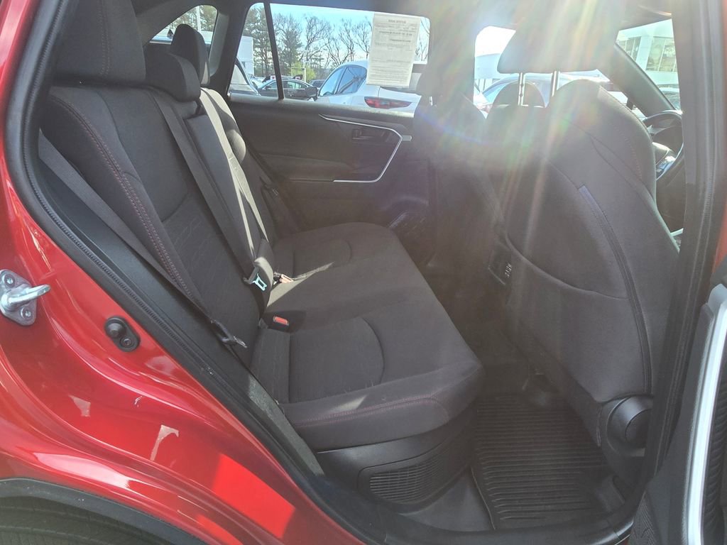 Used 2021 Toyota RAV4 SE w/ Weather & Moonroof Package AWD/4WD image 12