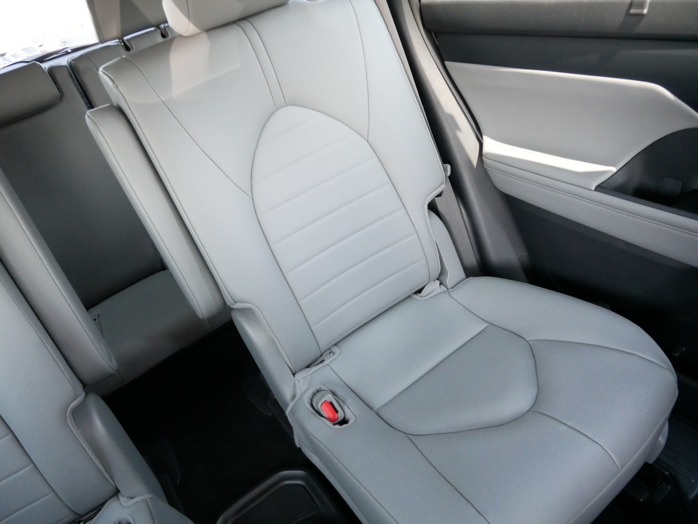 Certified 2026 Toyota Highlander XLE AWD/4WD image 14