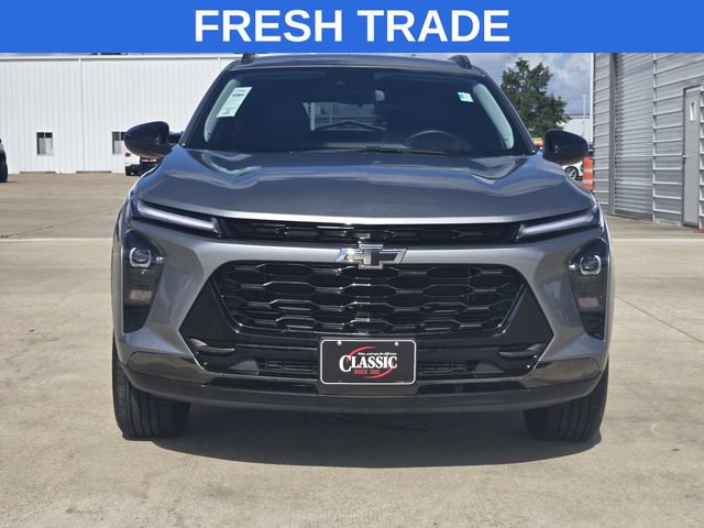 Used 2026 Chevrolet Trax ACTIV w/ Driver Confidence Package FWD image 2