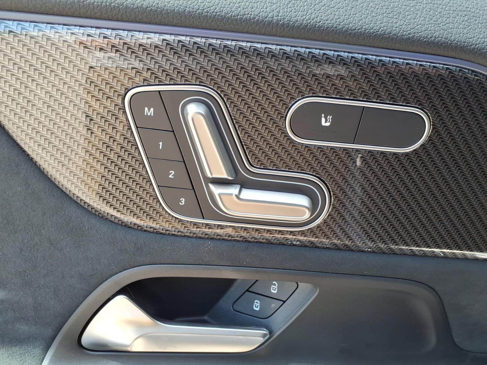 New 2026 Mercedes-Benz GLA 250 image 13