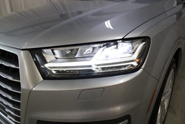 Used 2018 Audi Q7 3.0T Prestige w/ Prestige Package AWD/4WD image 36