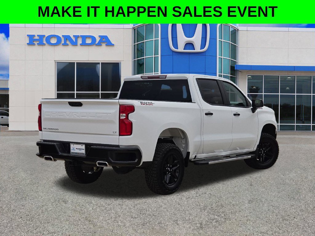Used 2024 Chevrolet Silverado 1500 LT Trail Boss AWD/4WD image 3