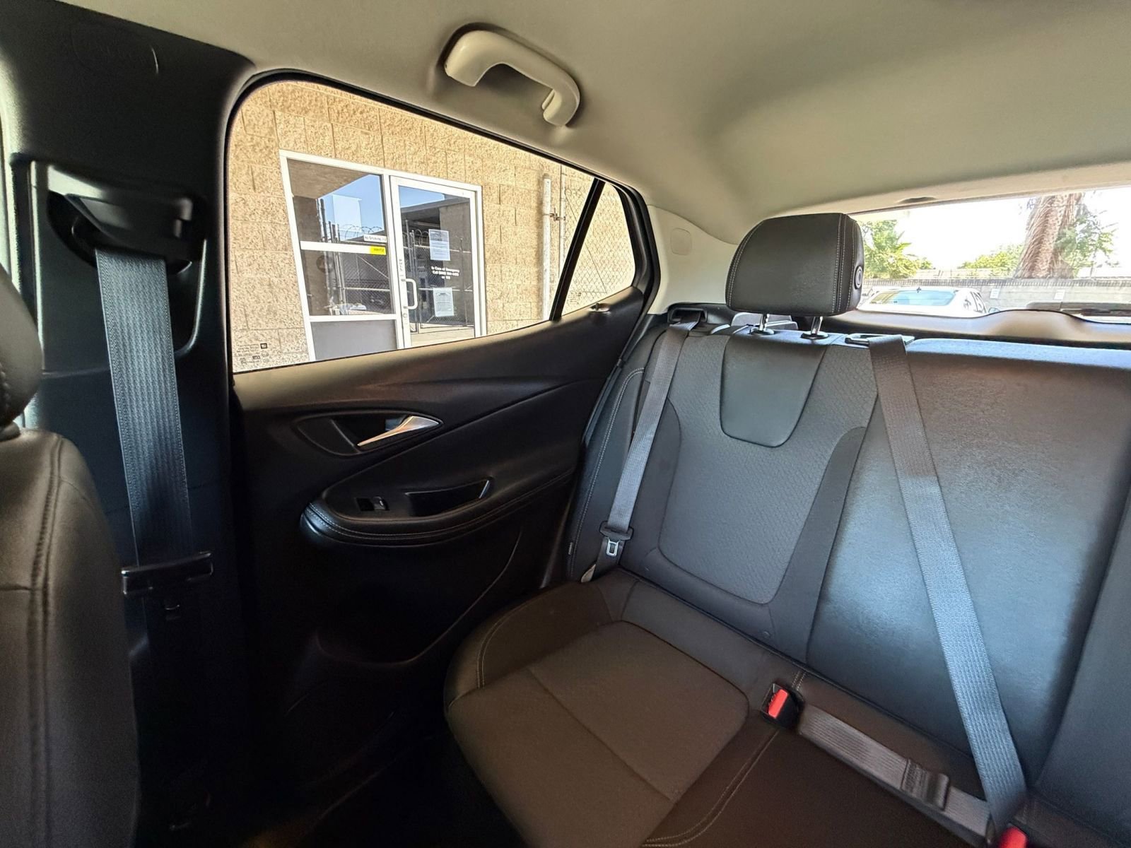 Used 2025 Buick Encore GX Preferred FWD image 38