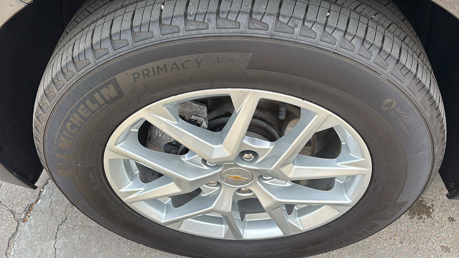 Certified 2023 Chevrolet Equinox LT FWD image 12