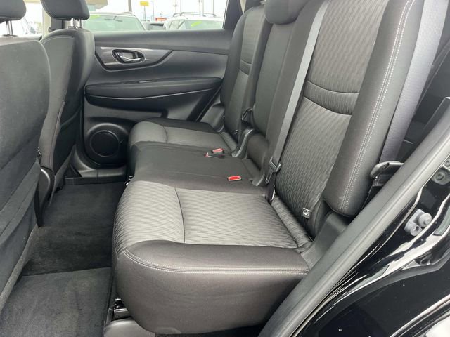 Used 2019 Nissan Rogue SV w/ Premium Package image 19