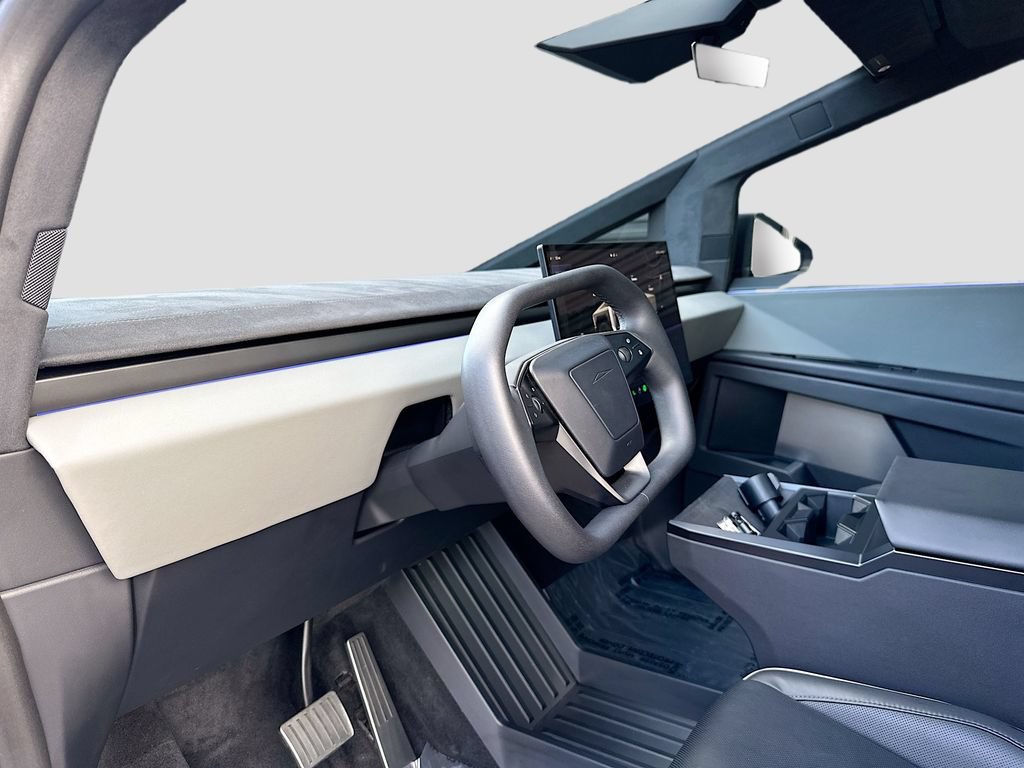 Used 2024 Tesla Cybertruck Cyberbeast AWD/4WD image 4