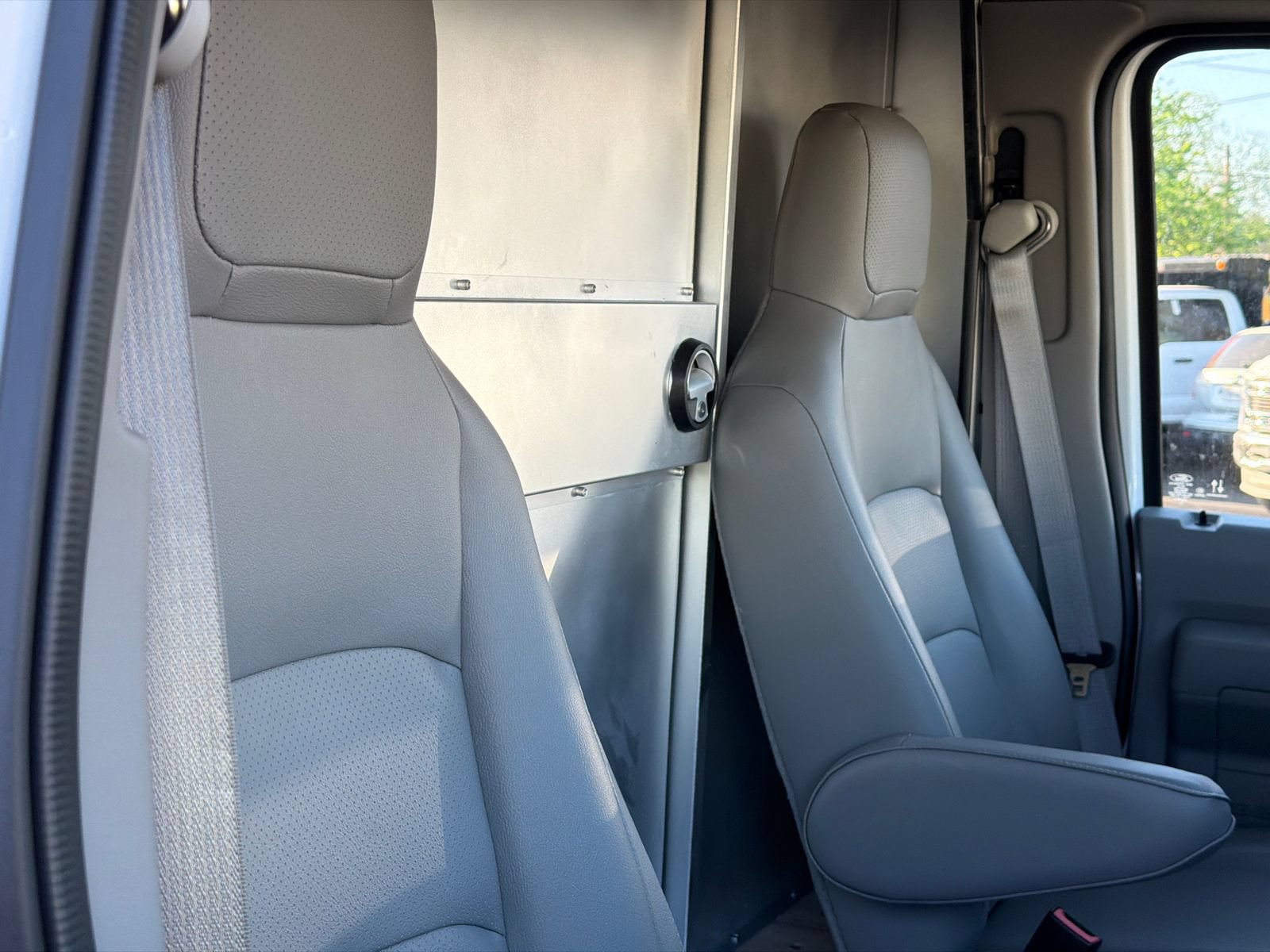 New 2026 Ford E-450 and Econoline 450 Super Duty w/ Driver's Safety Package RWD image 10