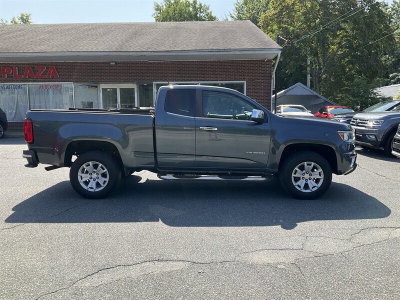 Used 2015 Chevrolet Colorado LT w/ Luxury Package RWD image 4