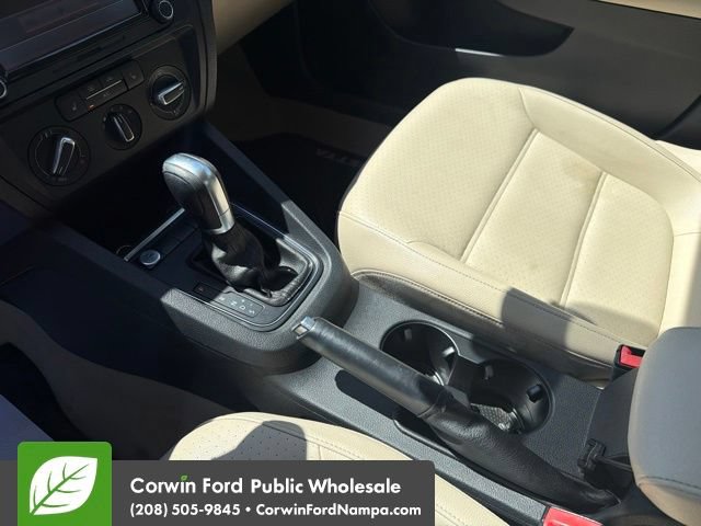 Used 2015 Volkswagen Jetta SE FWD image 20