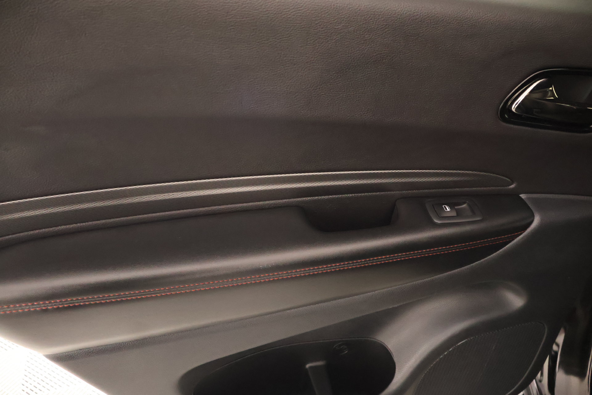 Used 2025 Dodge Durango GT RWD image 18