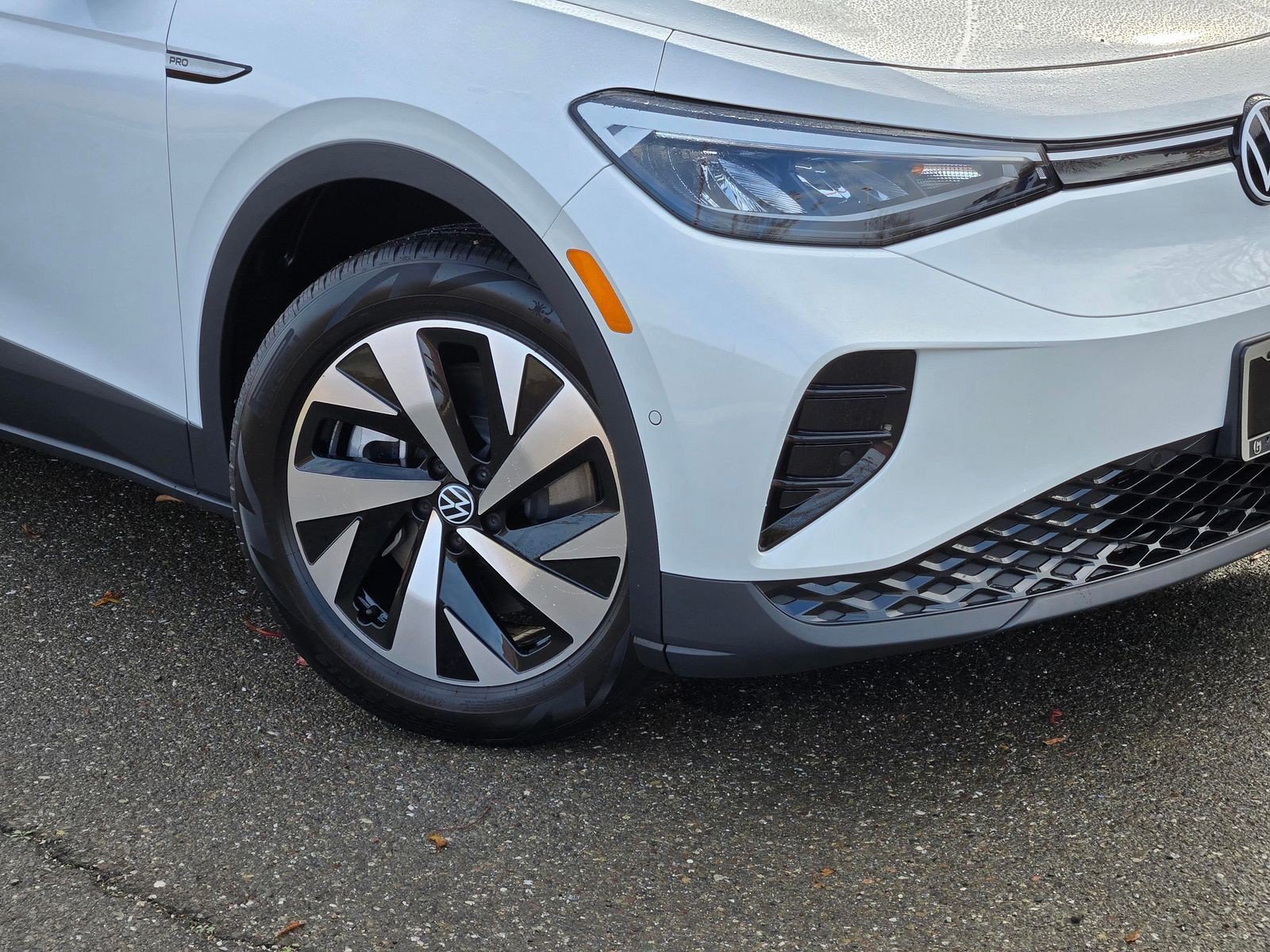 New 2026 Volkswagen ID.4 Pro RWD image 3