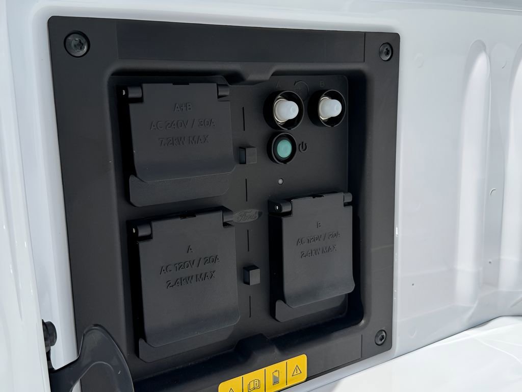 Certified 2025 Ford F150 Lightning XLT AWD/4WD image 36