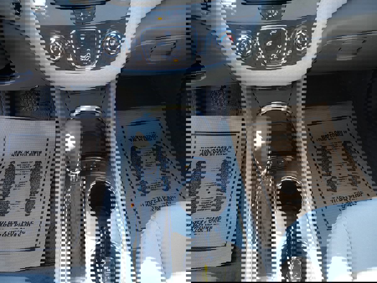 Used 2021 Chevrolet Malibu LS image 12