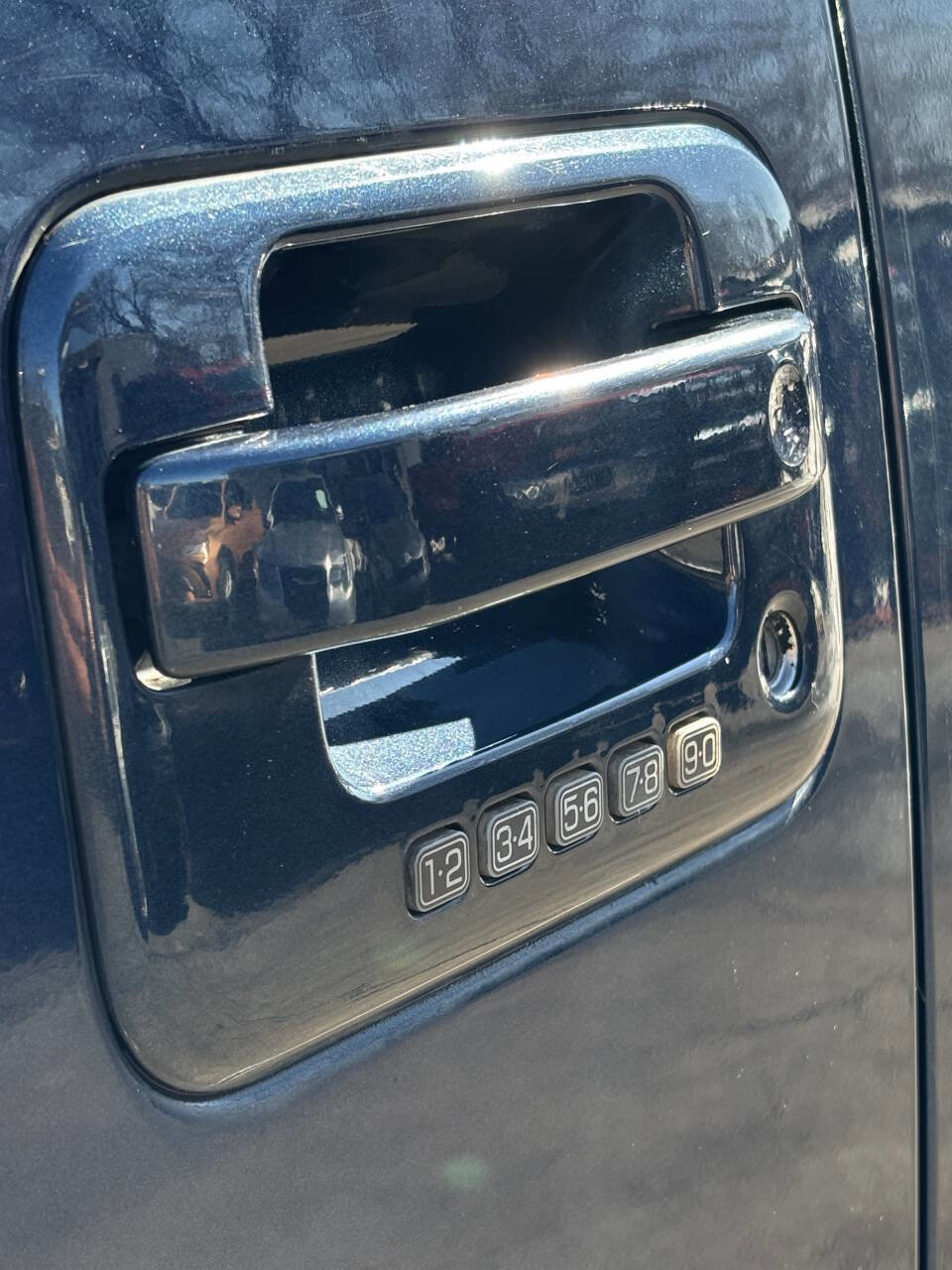 Used 2013 Ford F150 Lariat w/ Mid Equipment Group image 27