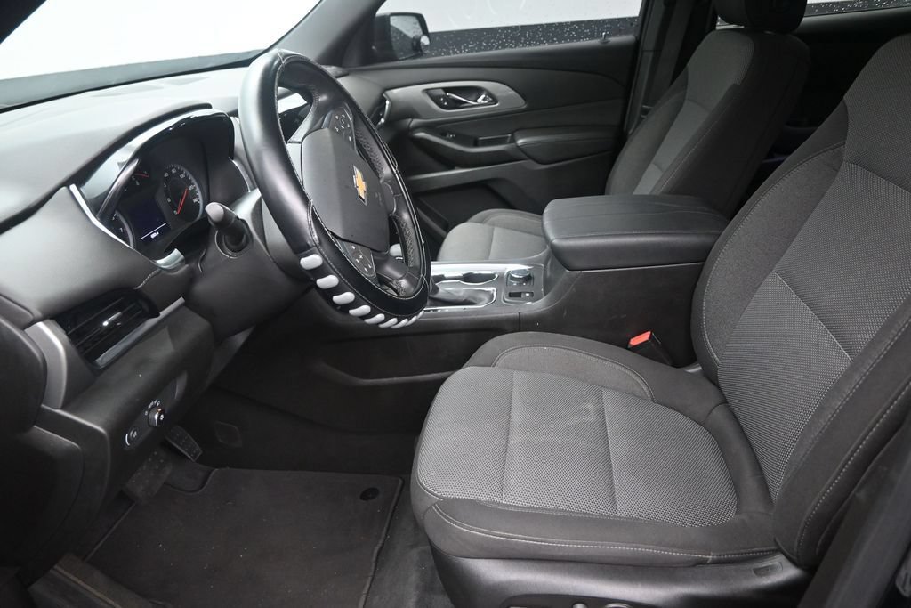 Used 2023 Chevrolet Traverse LT FWD image 12