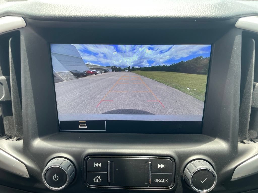 Used 2024 GMC Terrain SLE w/ Driver Convenience Package FWD image 21