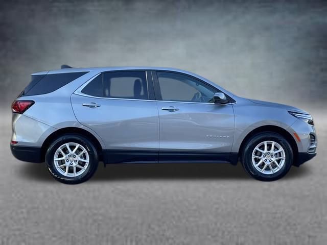 Used 2023 Chevrolet Equinox LT image 4