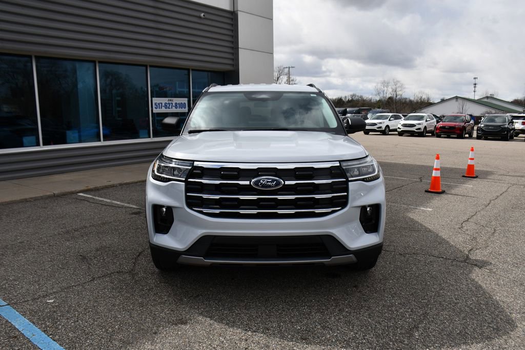 Used 2026 Ford Explorer Active w/ Active Comfort Package image 10