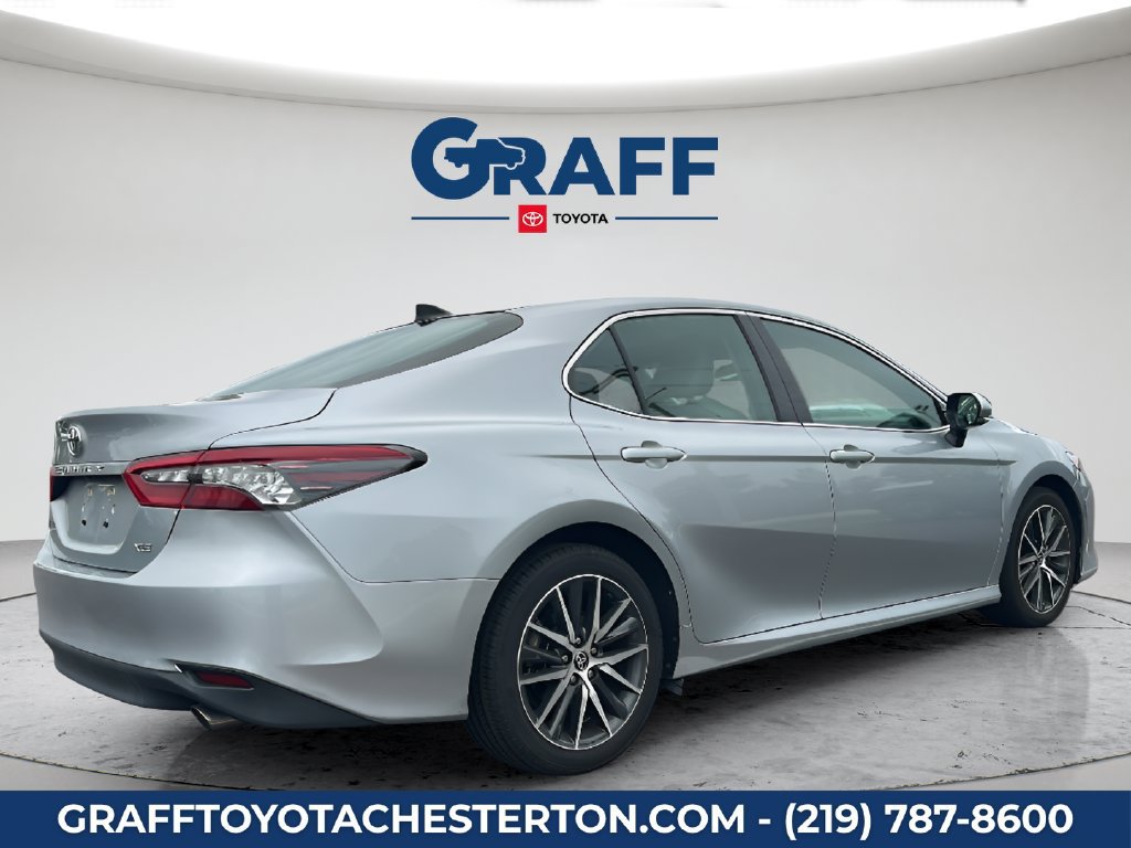 Used 2024 Toyota Camry XLE FWD image 7