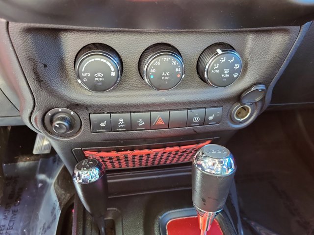 Certified 2017 Jeep Wrangler Unlimited Rubicon image 35