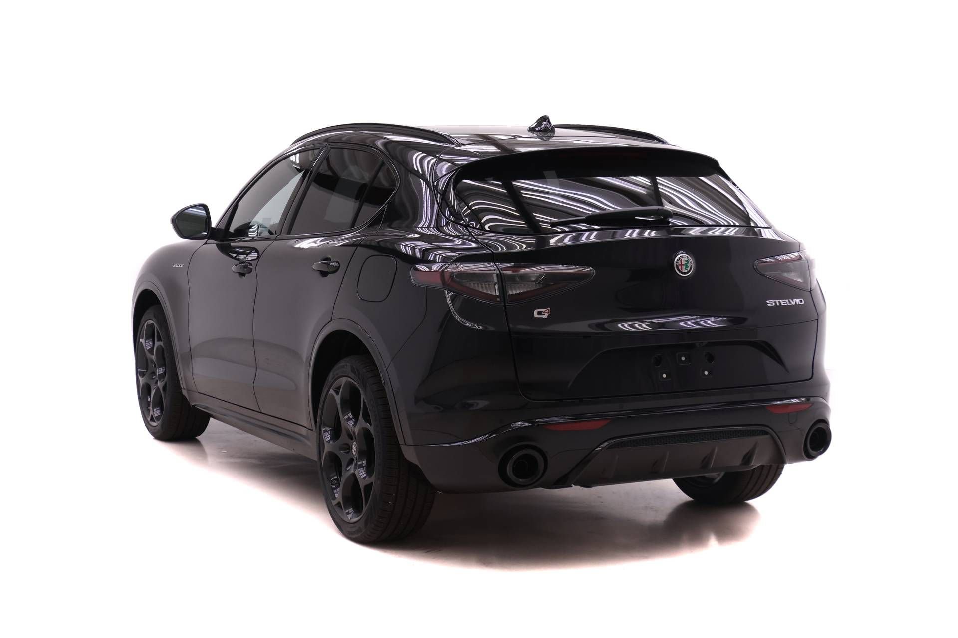 New 2026 Alfa Romeo Stelvio Sprint image 5