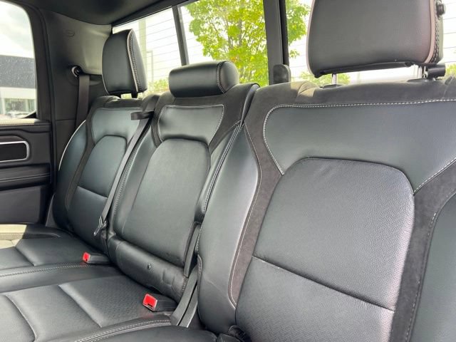 Used 2025 RAM 1500 Laramie AWD/4WD image 34