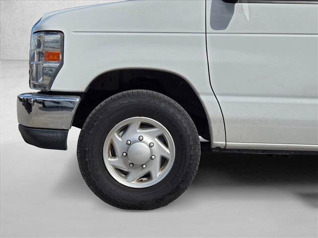 Used 2014 Ford E-350 and Econoline 350 XLT RWD image 4