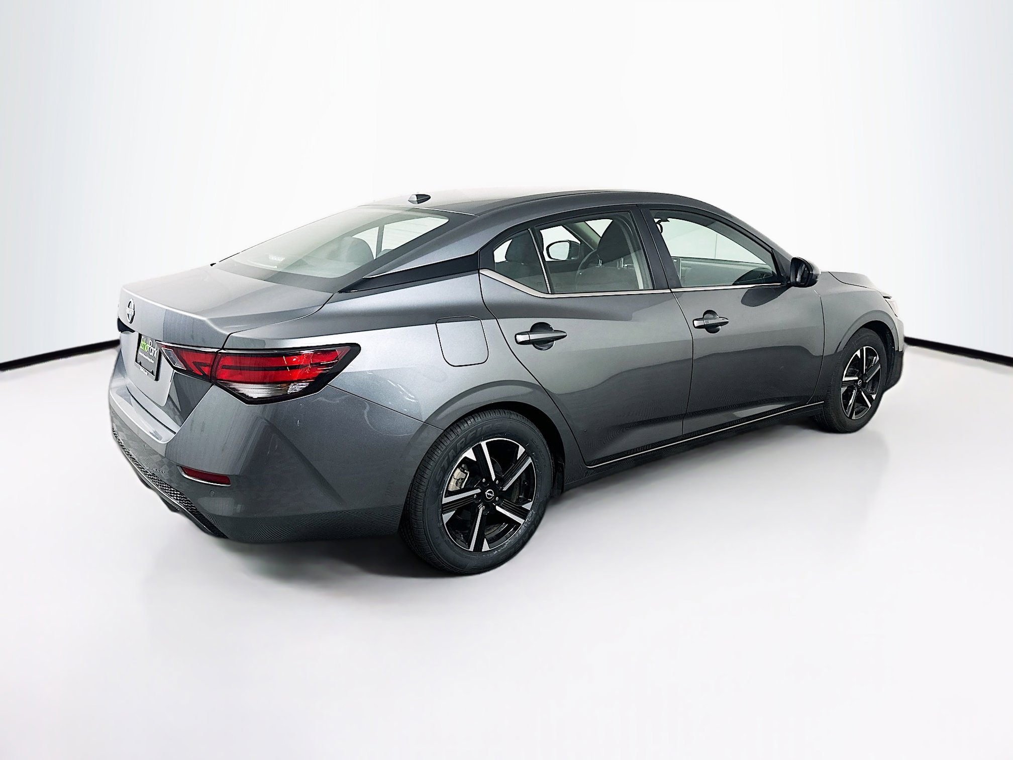 Used 2025 Nissan Sentra SV image 9