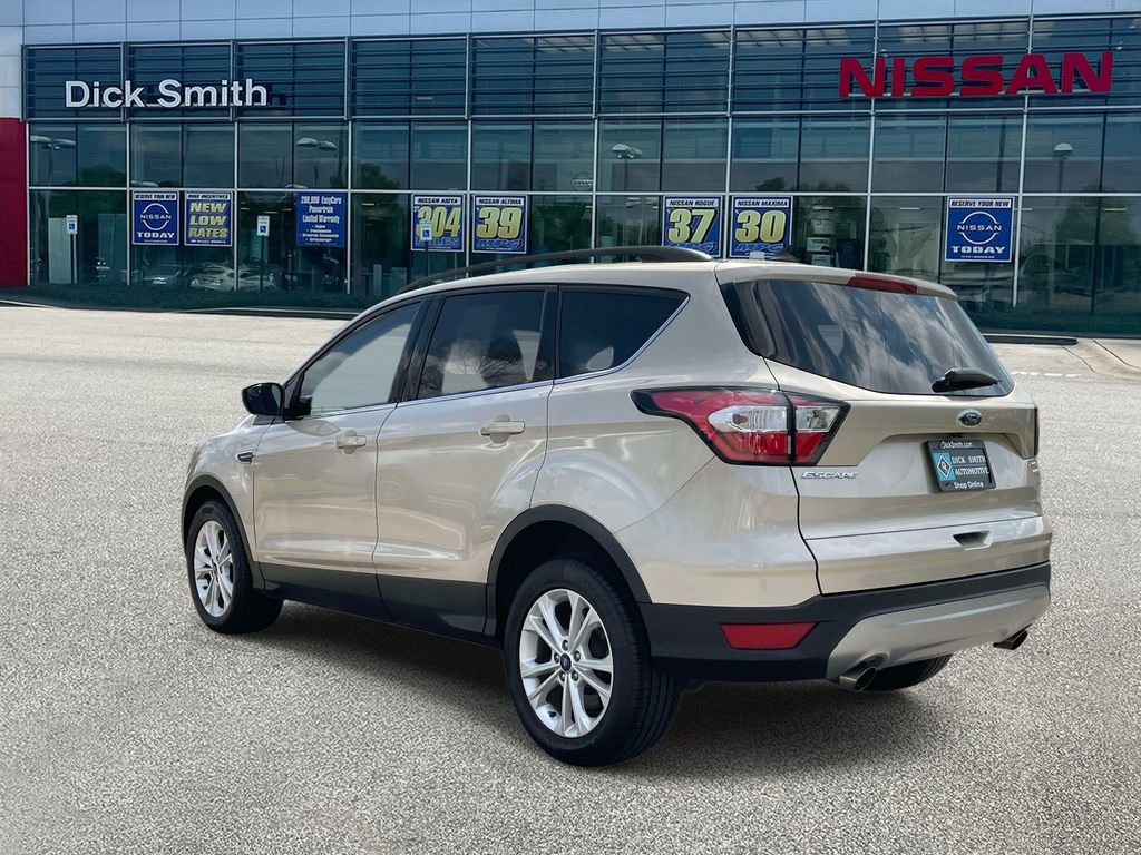 Used 2018 Ford Escape SEL image 4