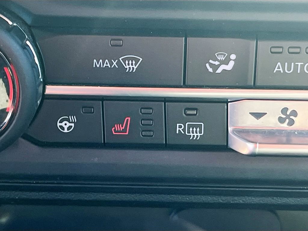 Used 2023 Ford Bronco Badlands image 20