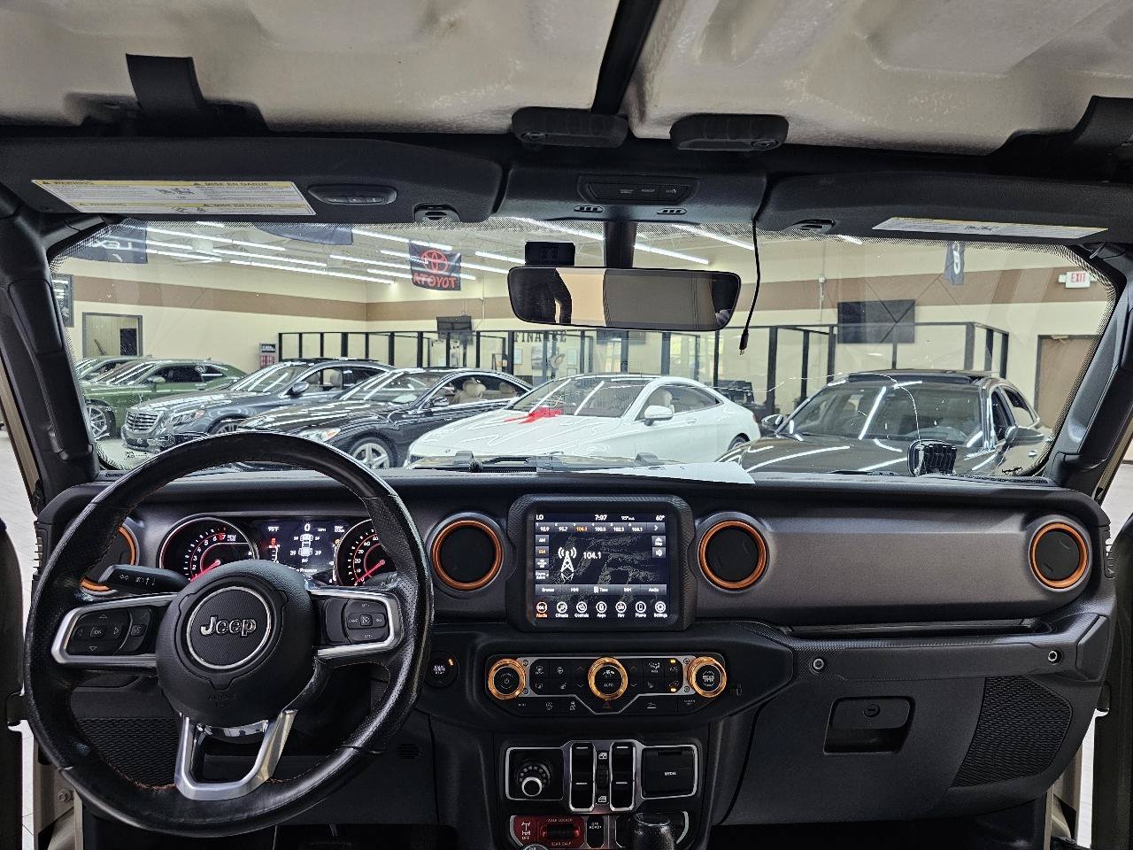 Used 2020 Jeep Gladiator Mojave AWD/4WD image 24