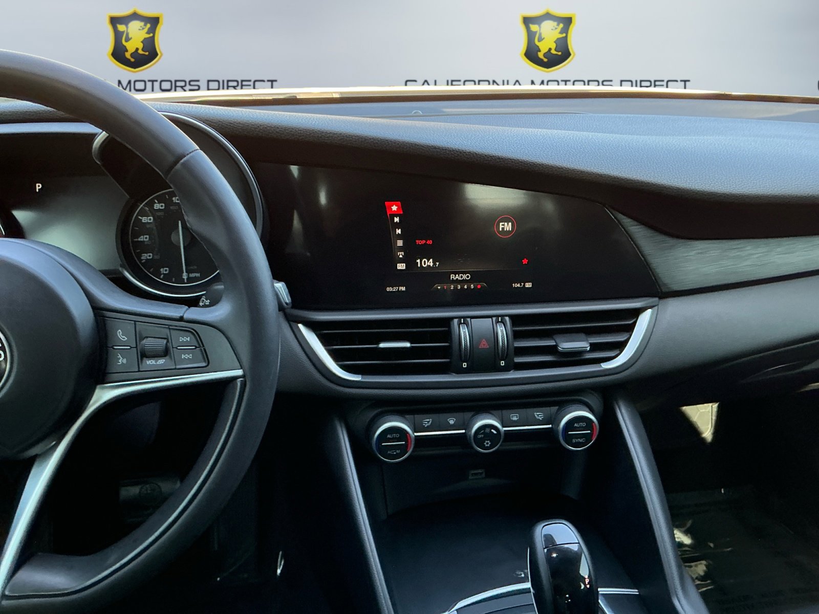 Used 2017 Alfa Romeo Giulia image 13