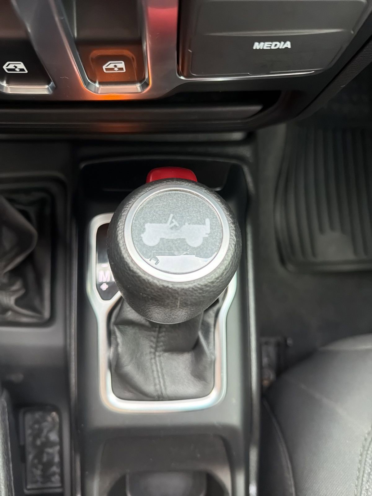 Used 2021 Jeep Wrangler Sport S image 49