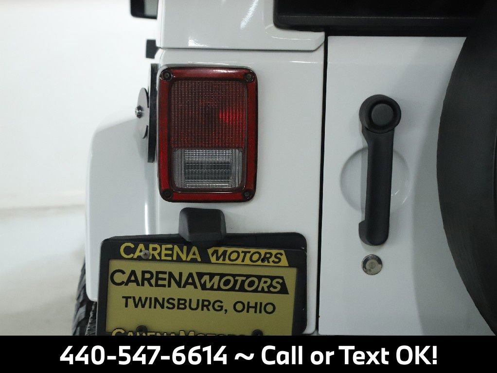 Used 2014 Jeep Wrangler Unlimited Sahara image 8