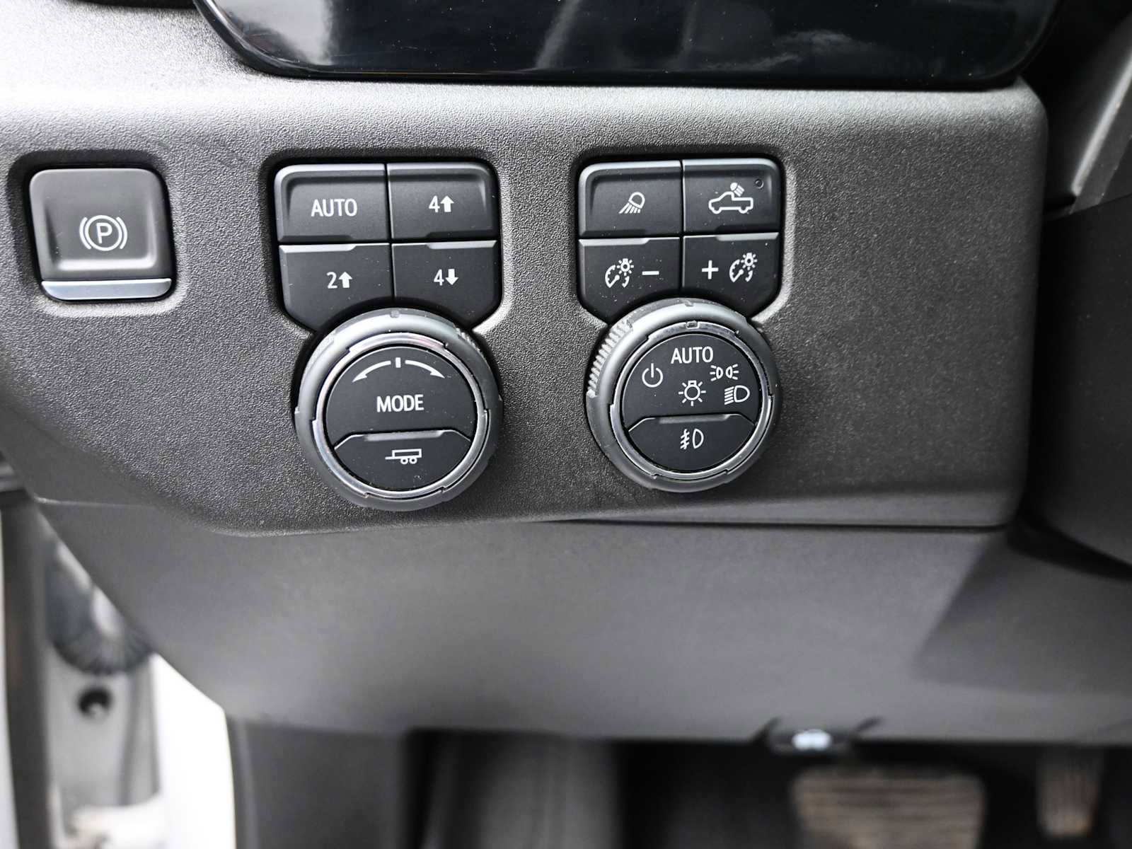 Used 2023 Chevrolet Silverado 1500 High Country w/ High Country Premium Package image 12