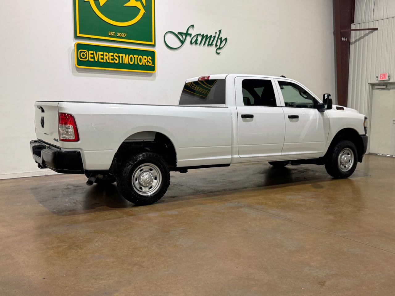 Used 2023 RAM 2500 Tradesman AWD/4WD image 8