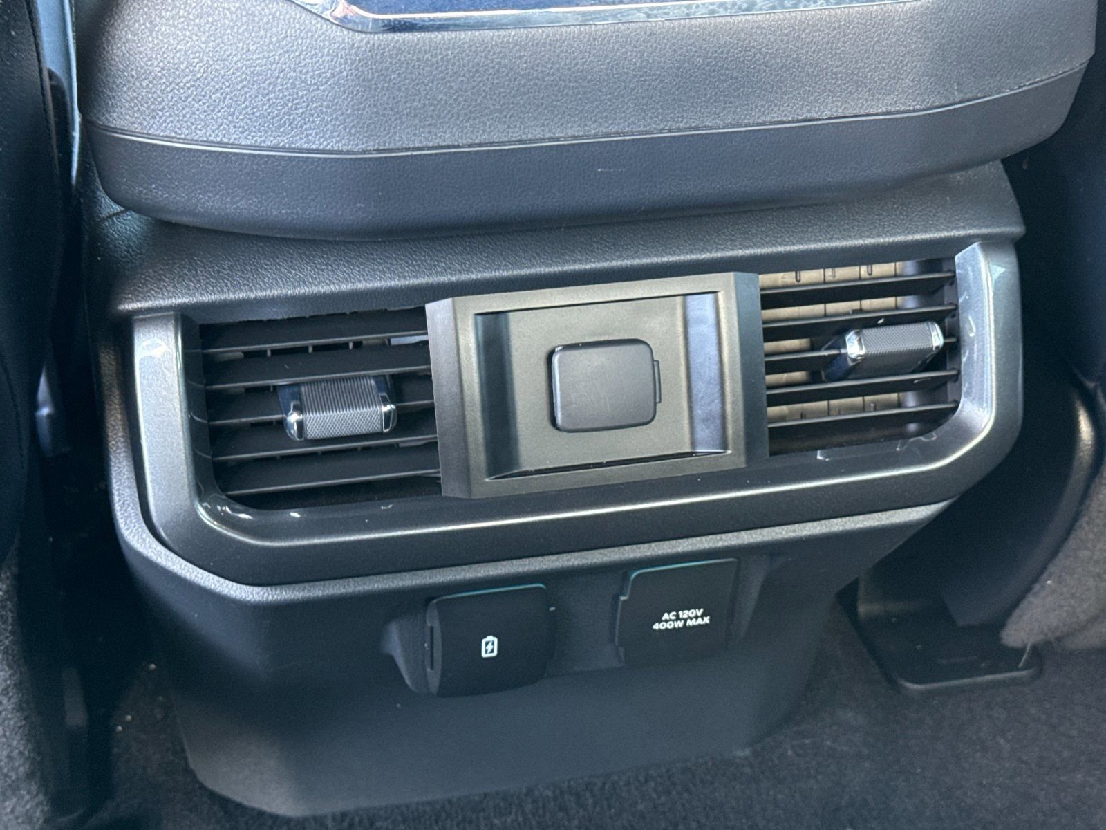 Used 2023 Ford F150 Lariat image 13