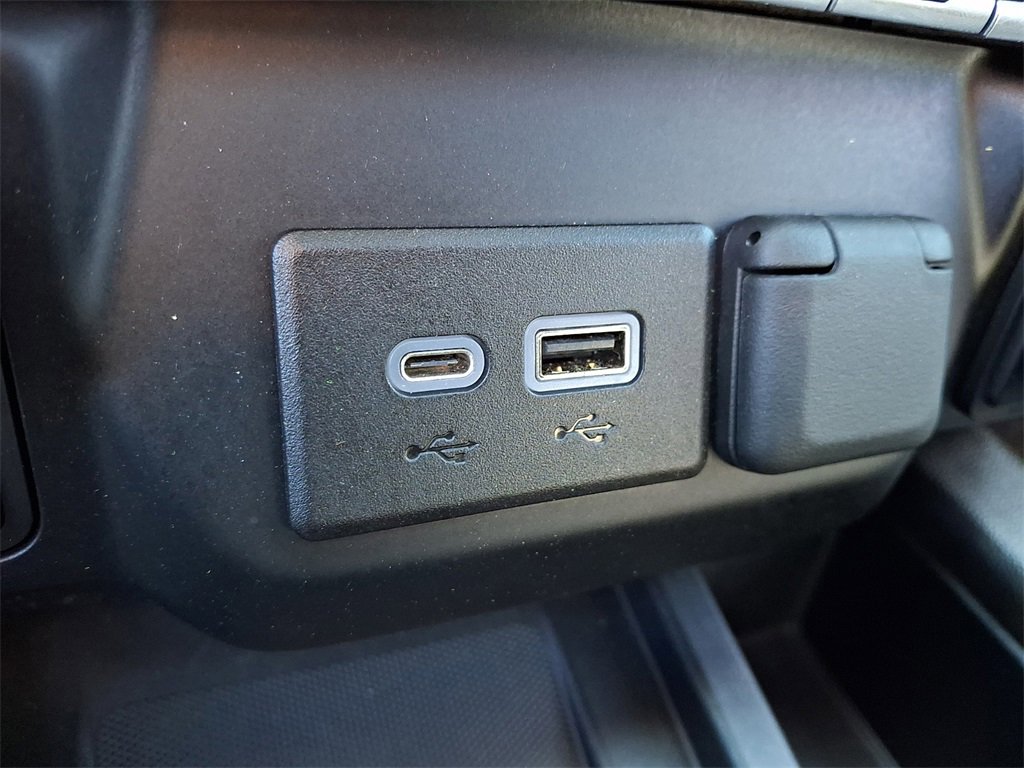 Used 2023 GMC Sierra 2500 SLT w/ SLT Premium Package image 24