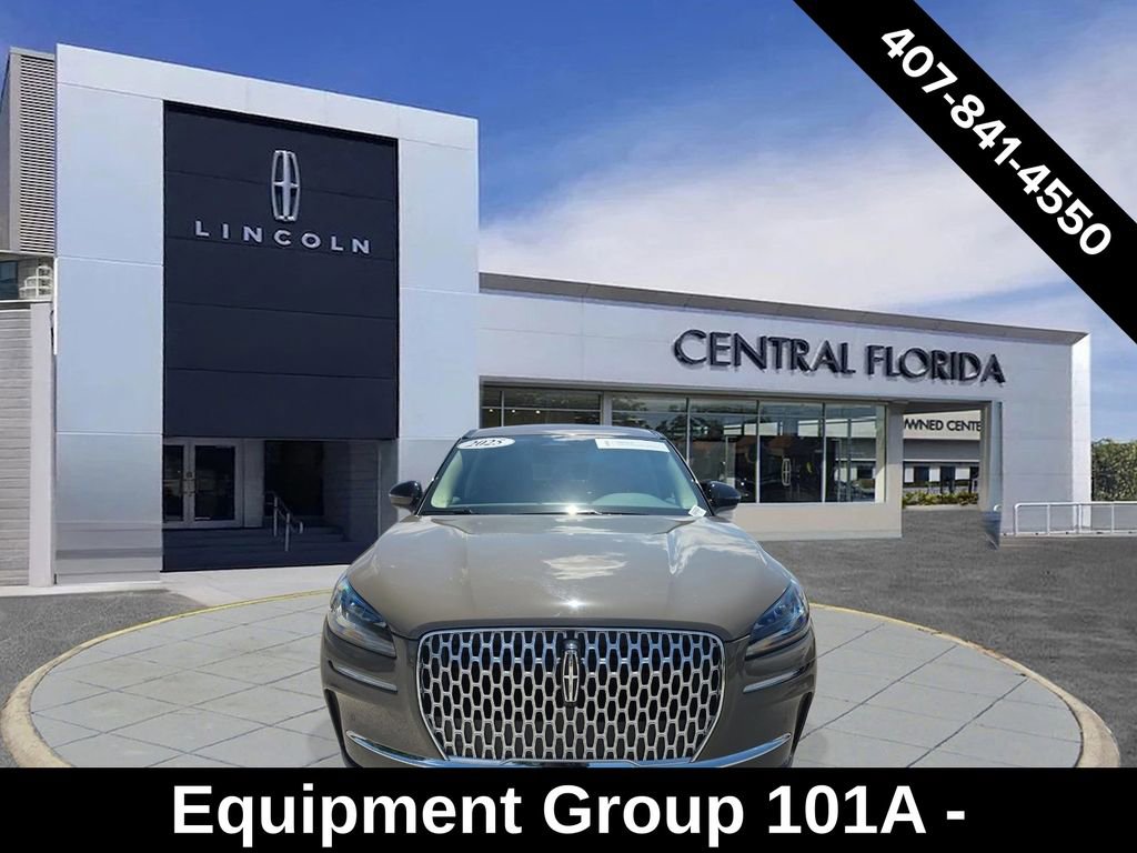 Used 2025 Lincoln Corsair FWD w/ Equipment Group 101A image 2