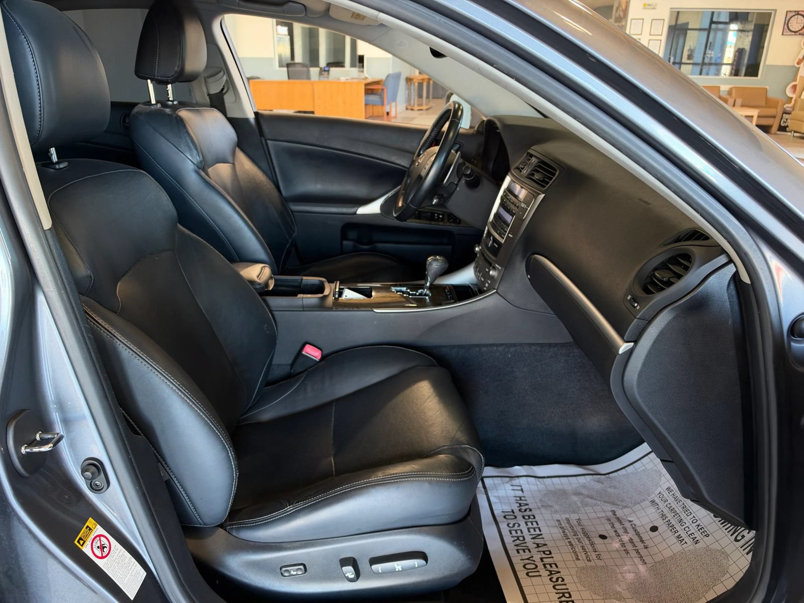 Used 2012 Lexus IS 250 w/ Premium Pkg Value Edition RWD image 10