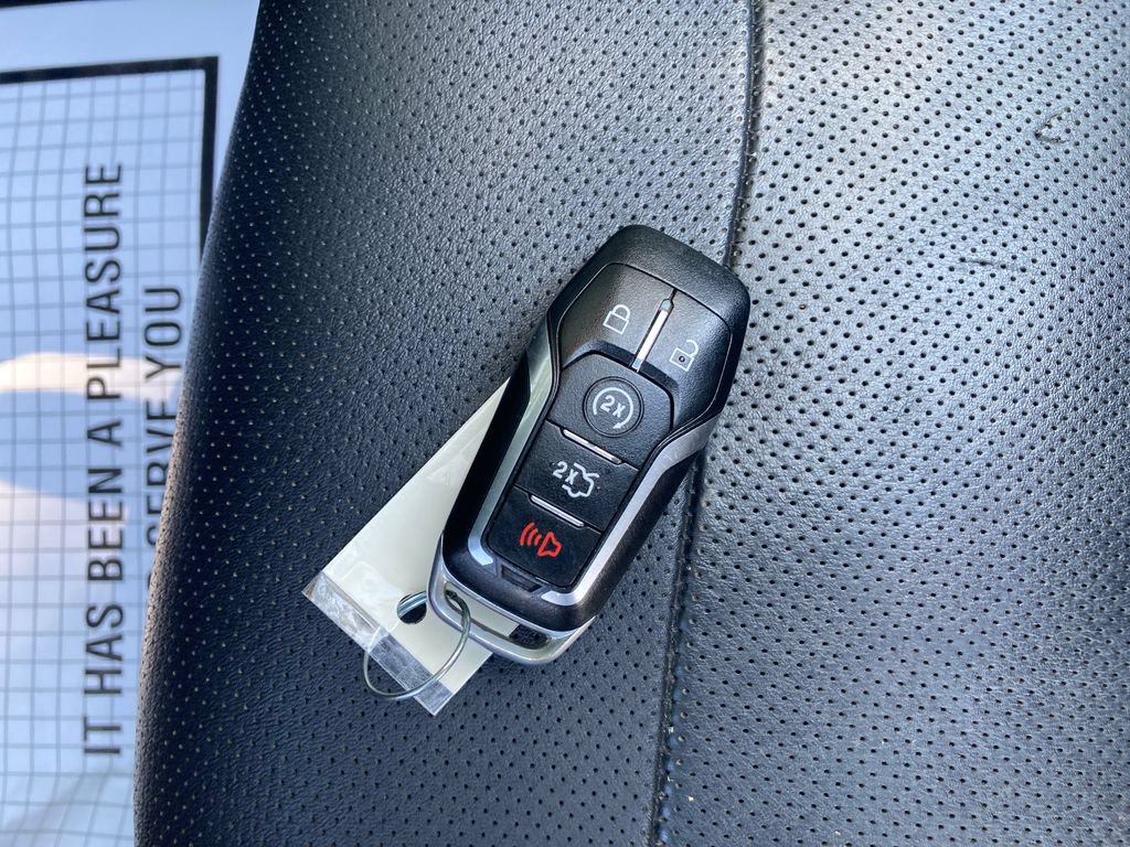Used 2015 Ford Mustang Premium RWD image 38