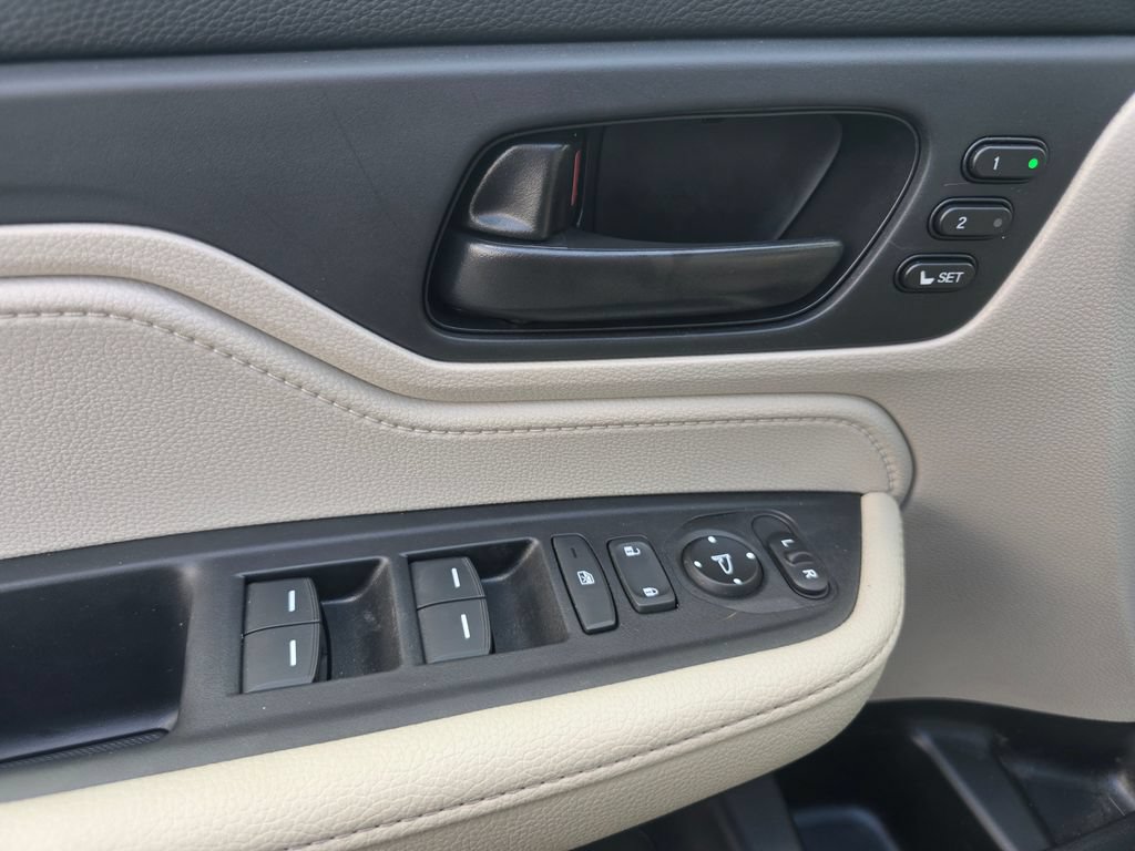 Used 2026 Honda Odyssey EX-L image 20