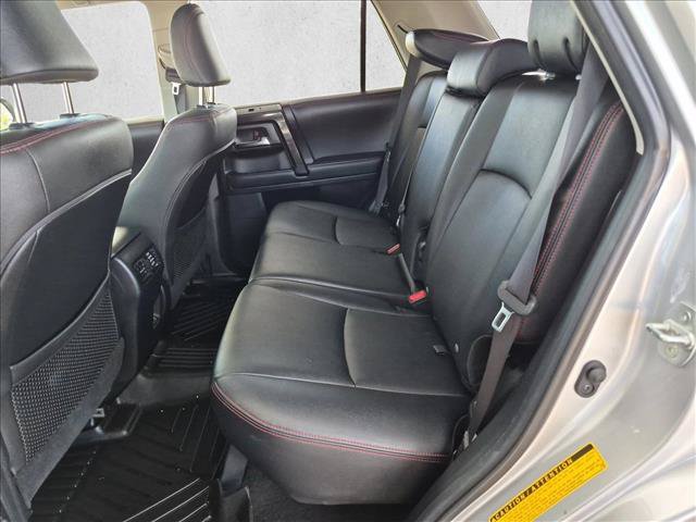 Used 2020 Toyota 4Runner TRD Off-Road Premium AWD/4WD image 19