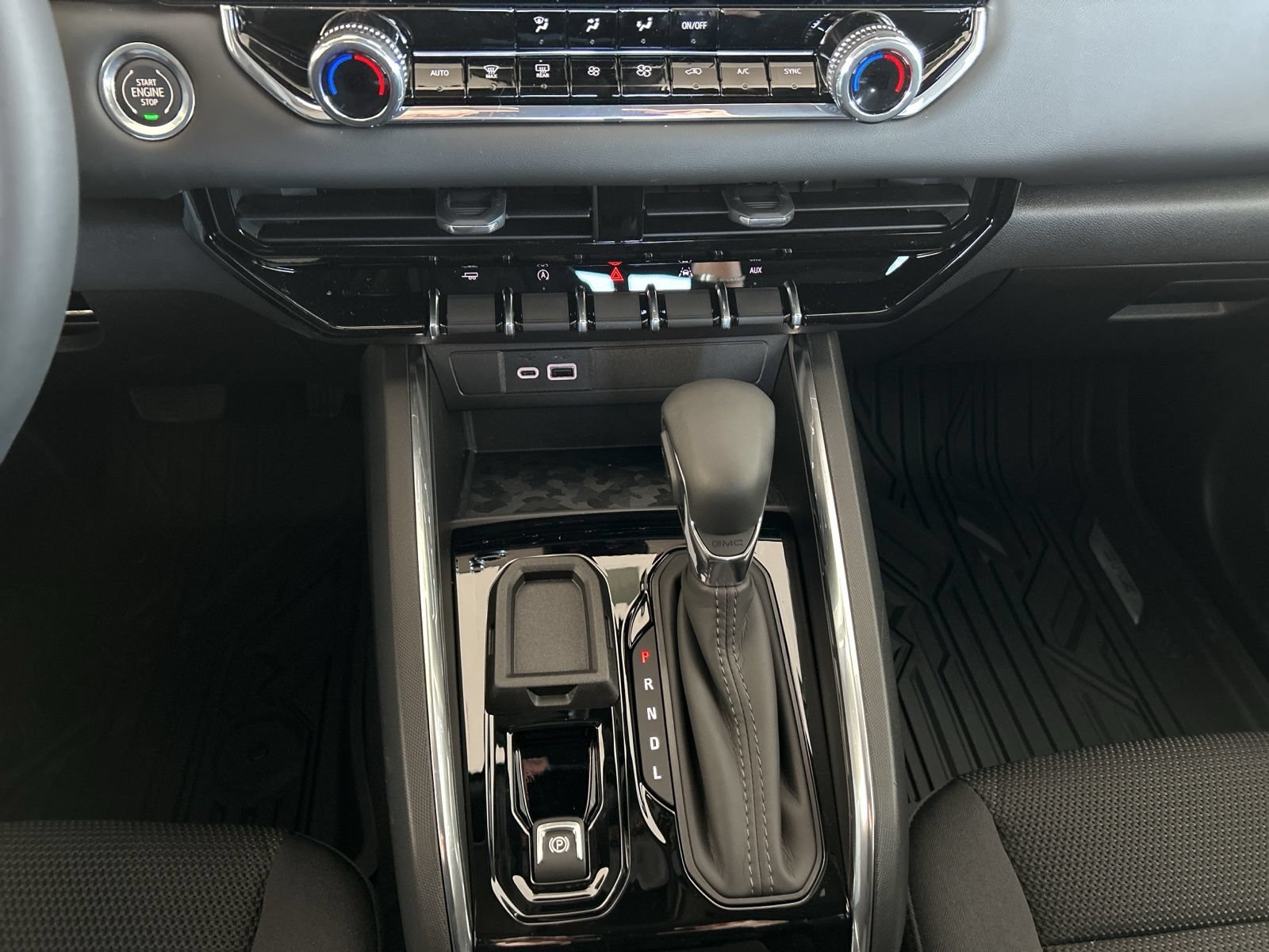 New 2026 GMC Canyon Elevation w/ Convenience Package RWD image 18