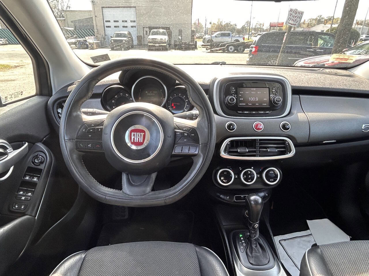 Used 2016 FIAT 500X Trekking image 11