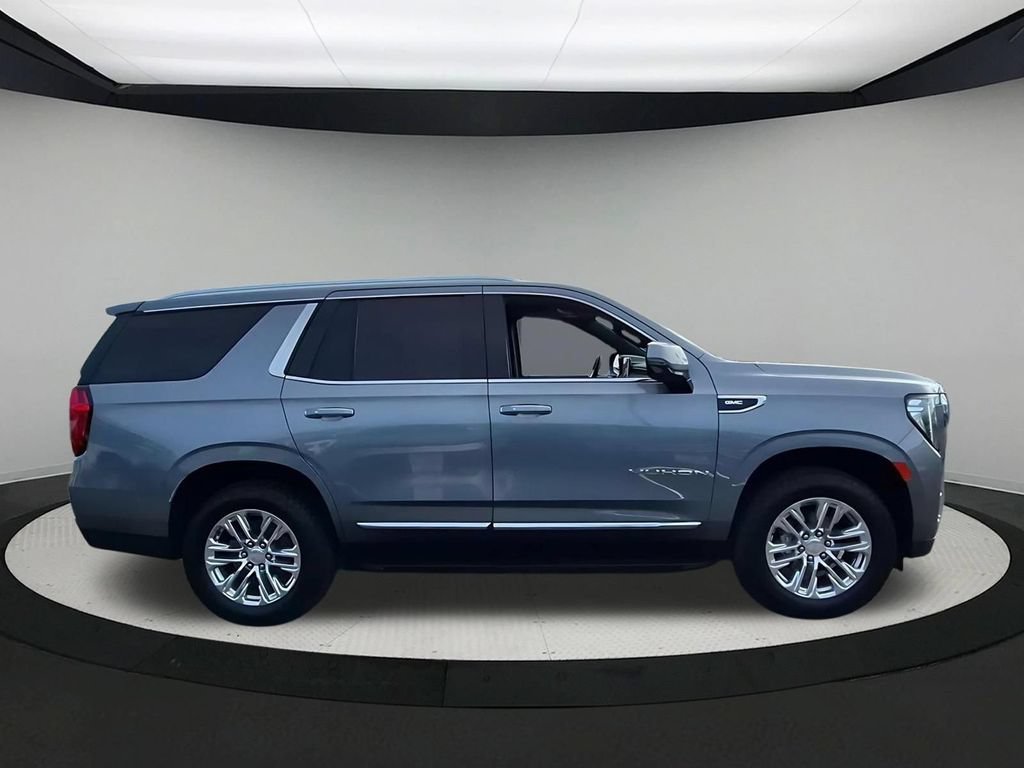 Used 2022 GMC Yukon SLT w/ SLT Premium Package AWD/4WD image 9